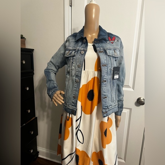 Face Graffiti Print Acid Wash Denim Jacket-NWT - Picture 8 of 9